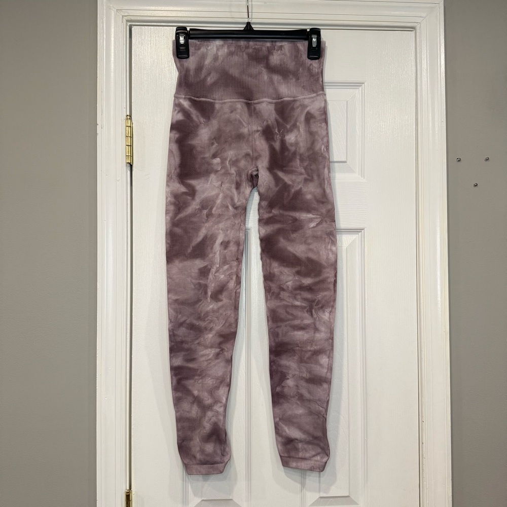 Free People FP Movement Good Karma Tie Dye Leggings Purple Sugar Plum Combo M/L